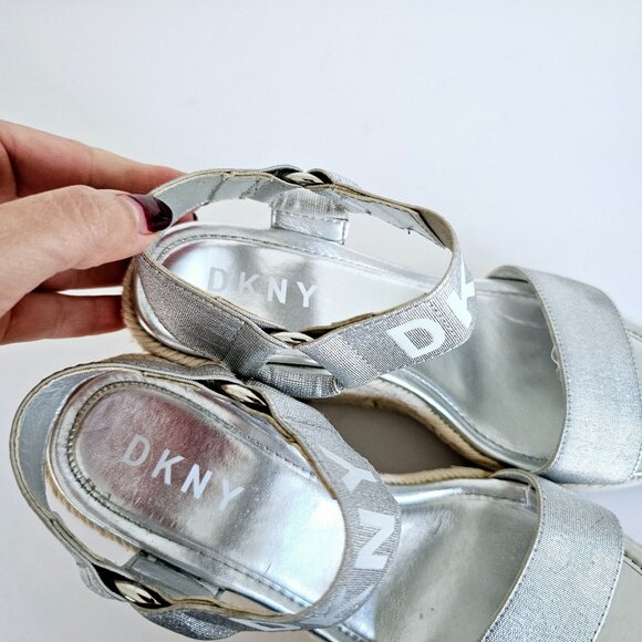 DKNY‎ Silver Espadrille Wedge Sandals Womens Size 7.5~SH161.1 - Picture 6 of 7